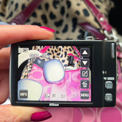 Nikon Coolpix S4000 digital camera