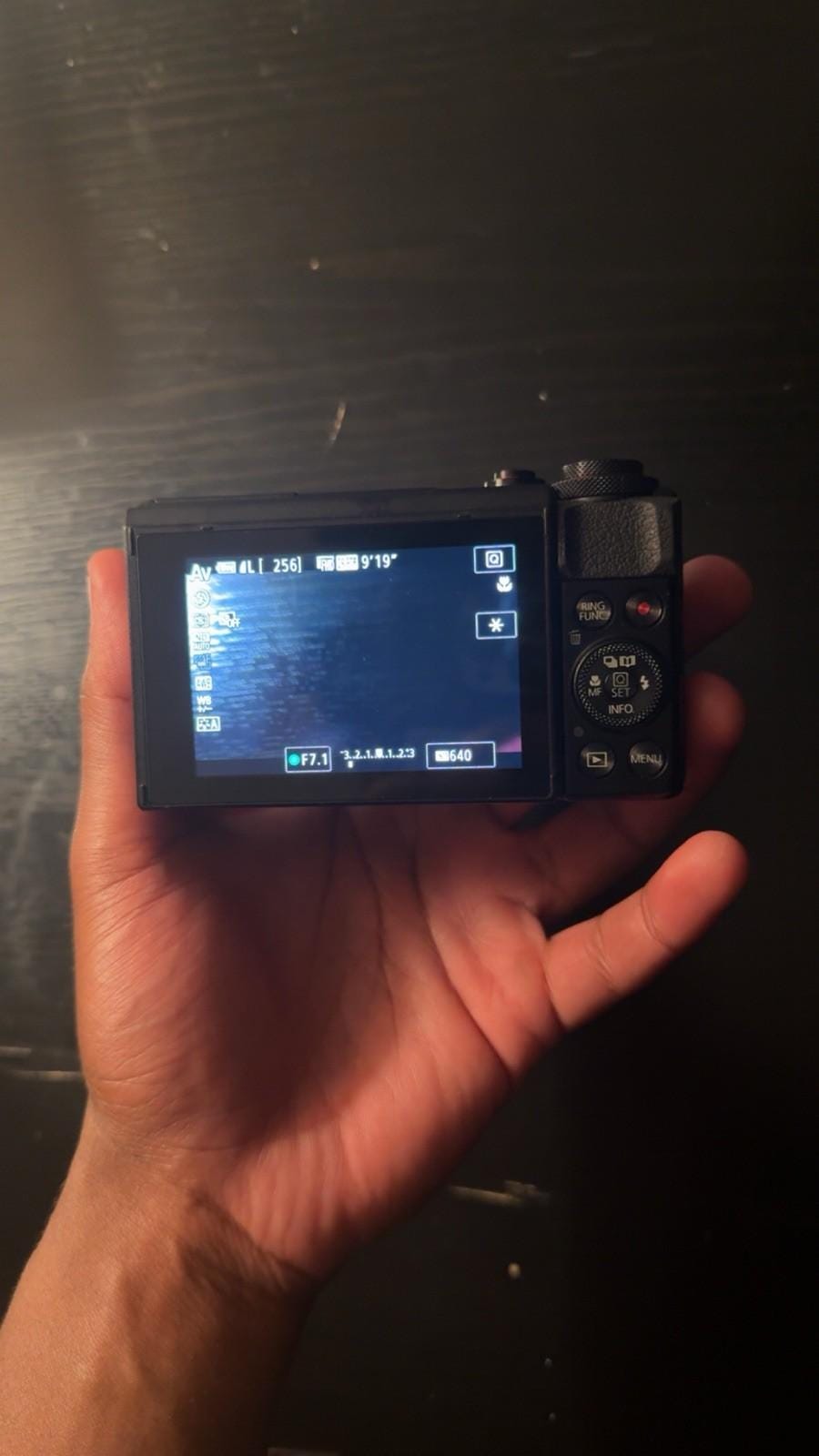 Canon PowerShot G7 X Mark II 20.1 MP Compact Digital Camera - Black