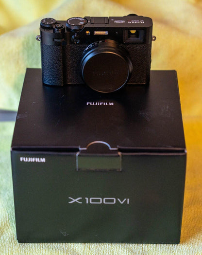 Fujifilm X100 VI 40.2MP 6.2K Digital Camera Black - Xtras! - MINT