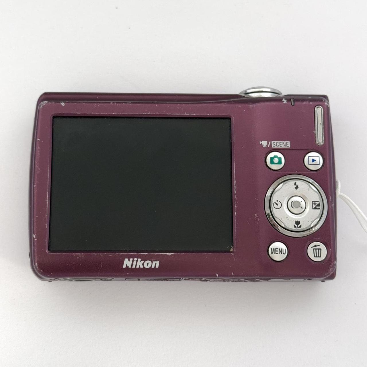 Pre-Owend Nikon Coolpix S220 Plum Digital Camera