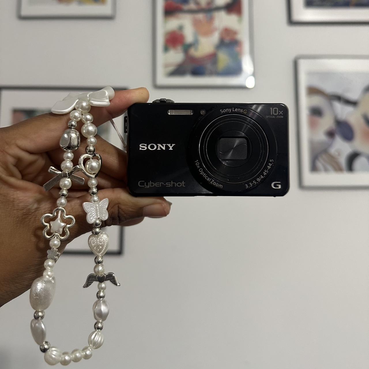 Pre-Owend Sony Cyber-Shot DSC-WX220 with 18.2 Megapixels 📸.