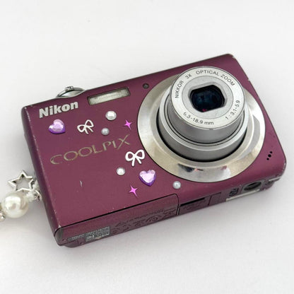 Pre-Owend Nikon Coolpix S220 Plum Digital Camera