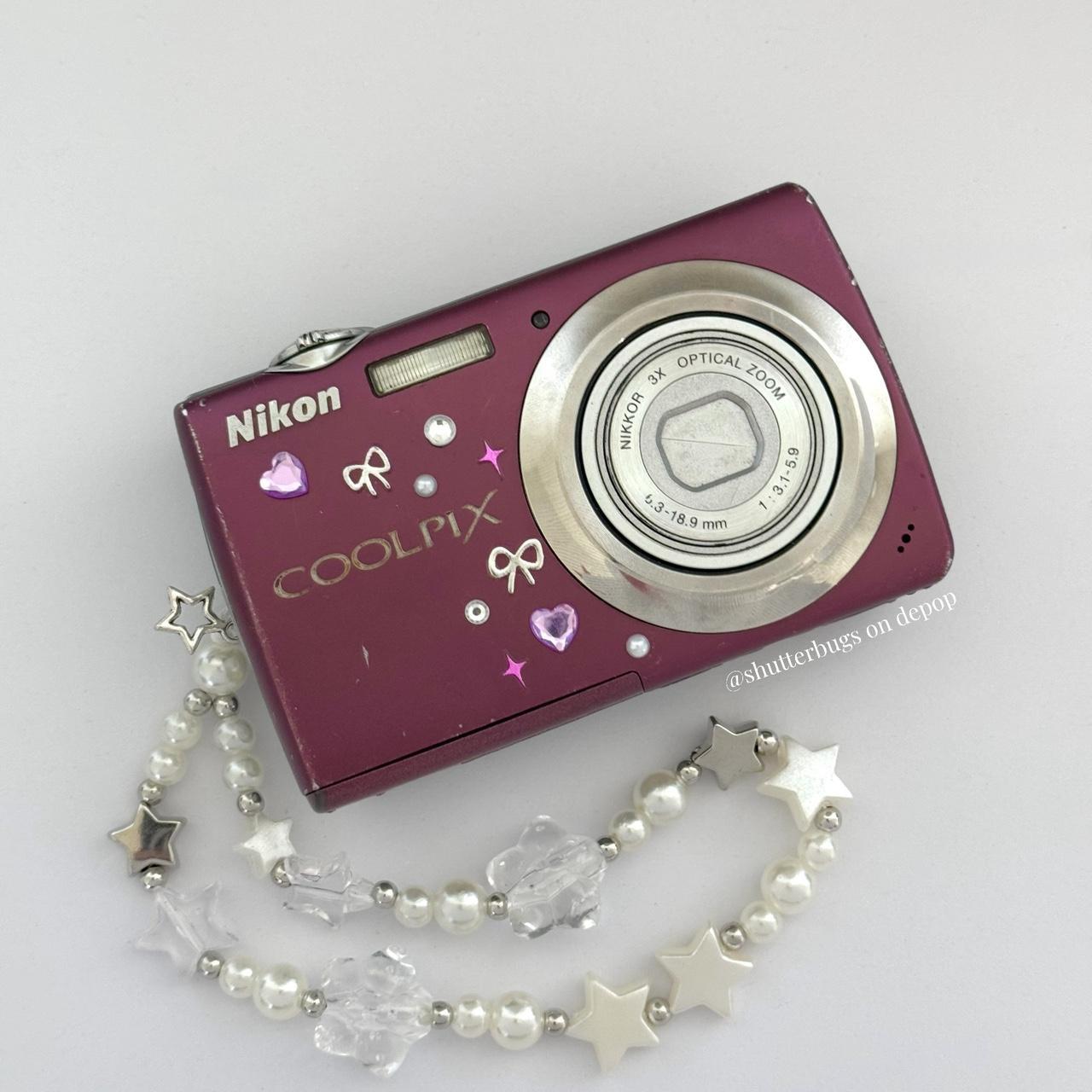 Pre-Owend Nikon Coolpix S220 Plum Digital Camera