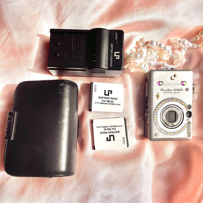 Canon PowerShot SD 600 near mint condition Digital Elph y2k aesthetic decorated digicam with beaded strap, full set PreOwned