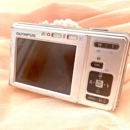 Cute Y2k Aesthetic Olymlus FE 20 hand decorated digital camera PreOwned